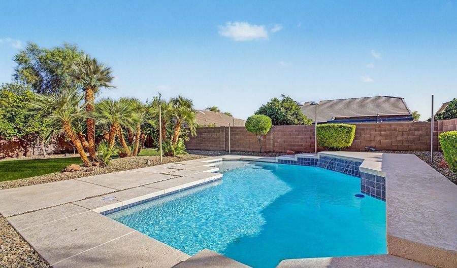 11921 W ADAMS St, Avondale, AZ 85323 - 3 Beds, 2 Bath