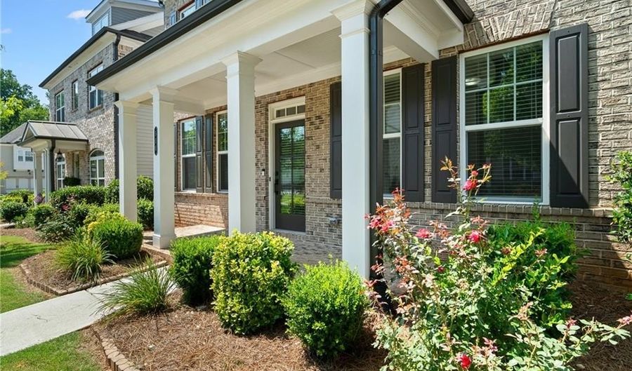 550 Turlington Pl, Alpharetta, GA 30004 - 4 Beds, 4 Bath