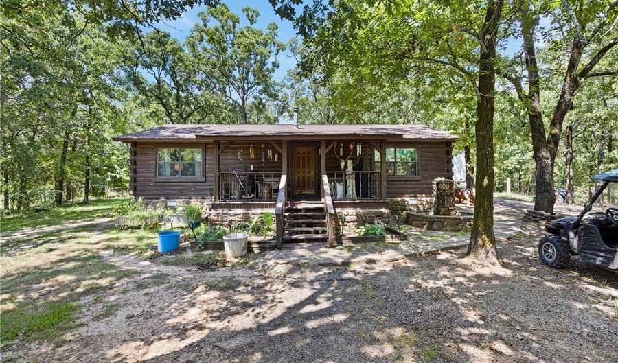 425 Hartwick Ln, Atkins, AR 72823 - 2 Beds, 1 Bath