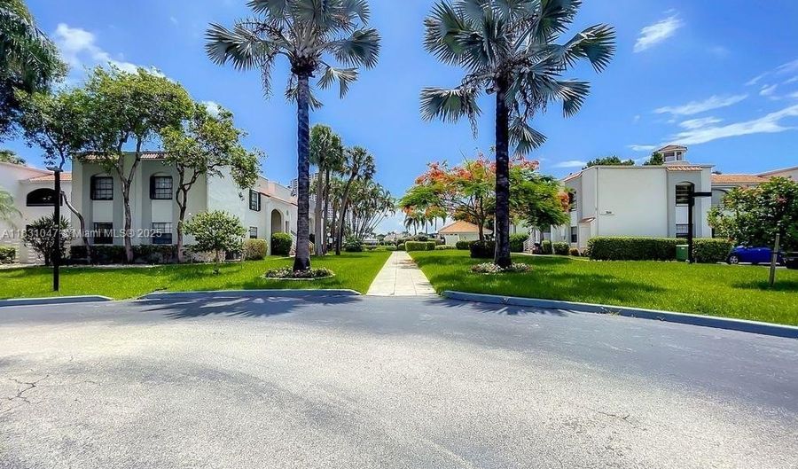 3552 Magellan Cir 122, Aventura, FL 33180 - 2 Beds, 2 Bath