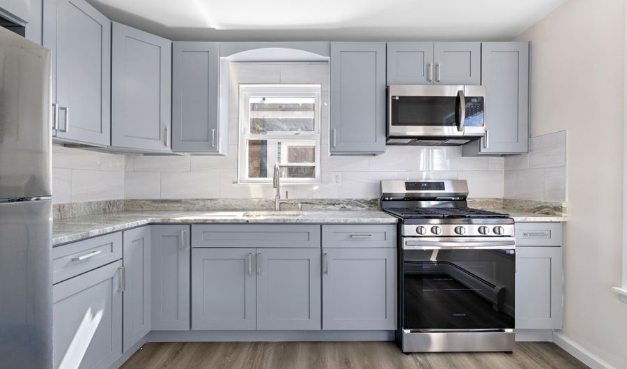 35 W 23RD St 33D1, Bayonne, NJ 07002 - 1 Beds, 1 Bath