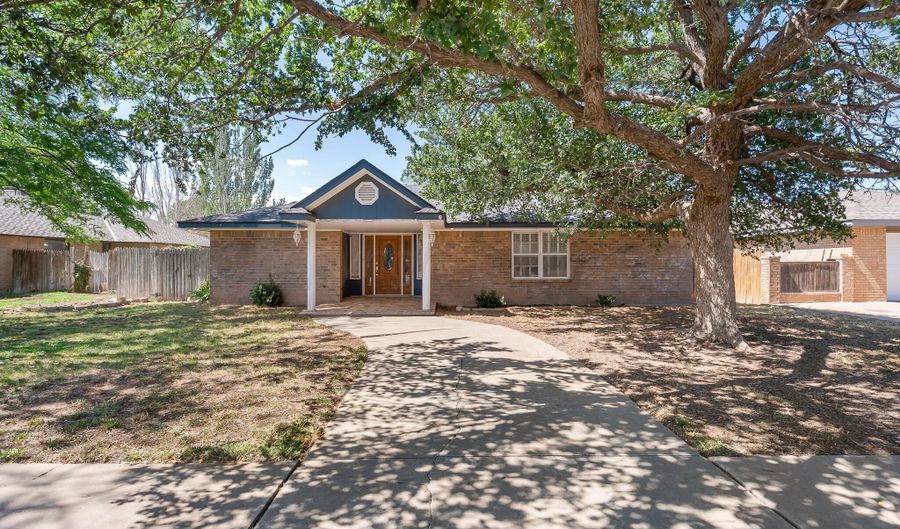 6202 ESTACADO Ln, Amarillo, TX 79109 - 3 Beds, 2 Bath