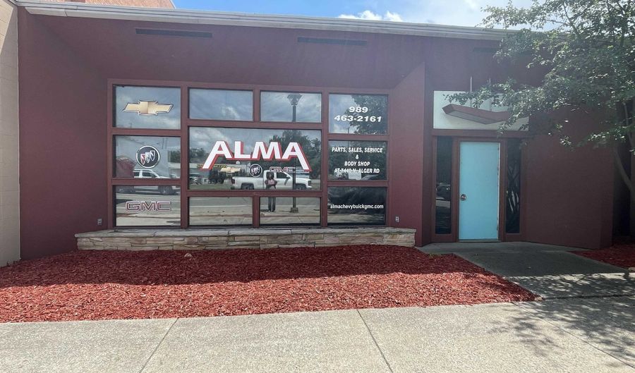 324 E Superior St, Alma, MI 48801 - 0 Beds, 2 Bath