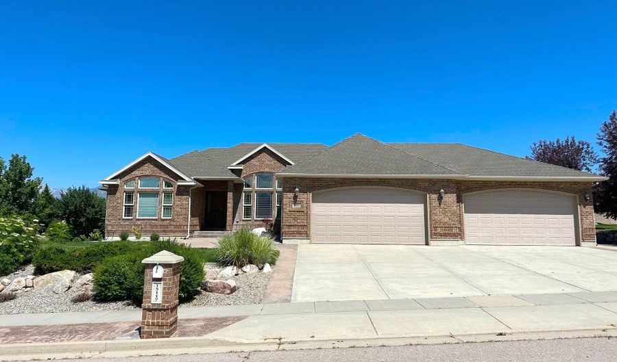 15117 S 2700 W, Bluffdale, UT 84065 - 7 Beds, 4 Bath