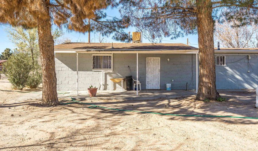 370 E Ohara Rd, Anthony, NM 88021 - 11 Beds, 6 Bath