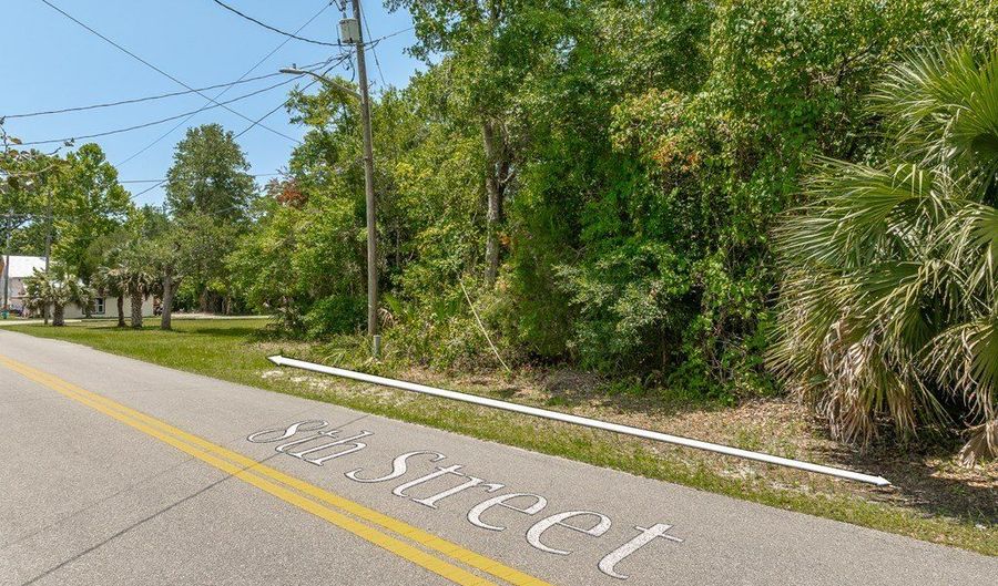 216 8th St, Apalachicola, FL 32320 - 0 Beds, 0 Bath