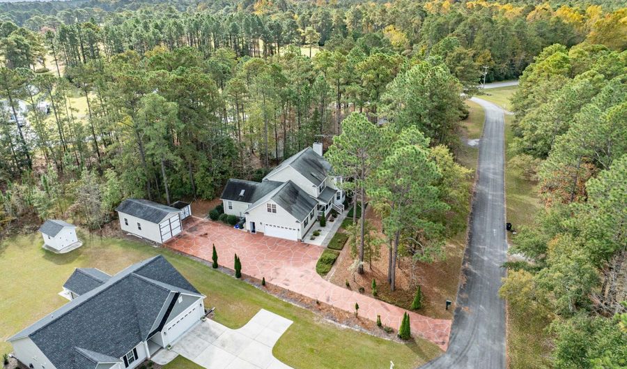 74 Driftwood Ct, Arapahoe, NC 28510 - 3 Beds, 4 Bath