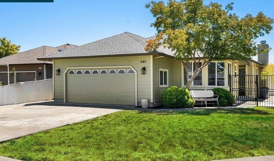 640 Elsa Dr, Santa Rosa, CA 95407 - 3 Beds, 2 Bath
