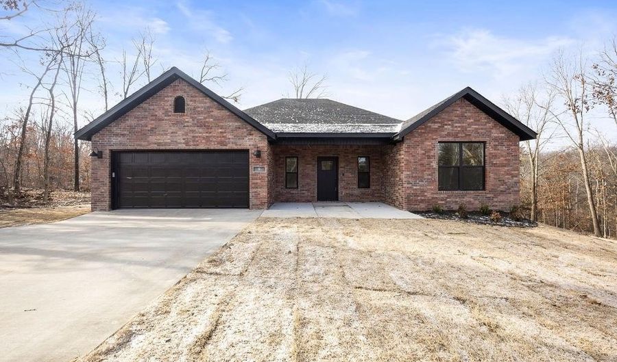 98 Selkirk Dr, Bella Vista, AR 72715 - 4 Beds, 2 Bath