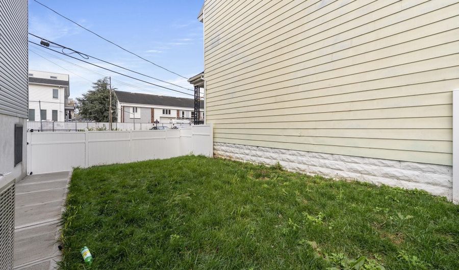 41 E 16TH St 2, Bayonne, NJ 07002 - 3 Beds, 2 Bath