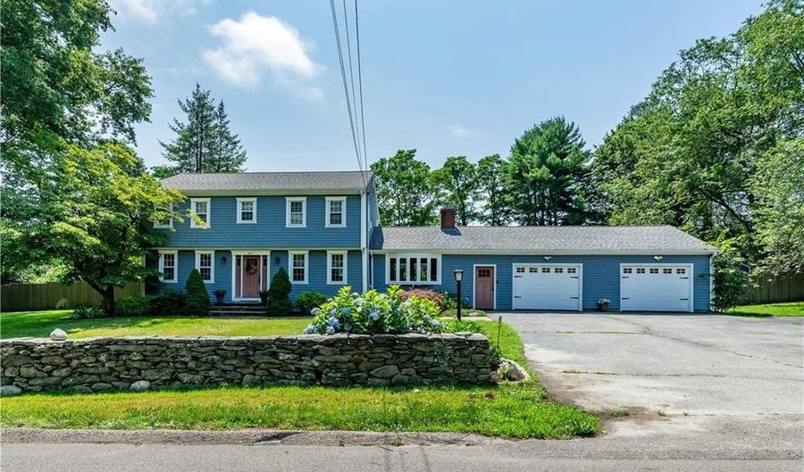 471 N. Quidnessett Rd, North Kingstown, RI 02852 - 4 Beds, 3 Bath