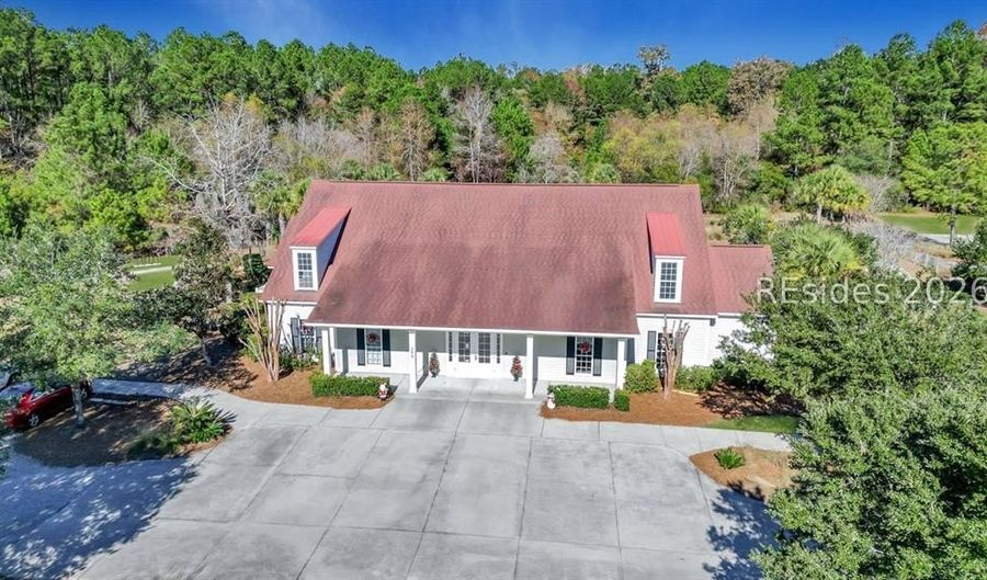 207 Heritage Pkwy, Bluffton, SC 29910 - 3 Beds, 2 Bath
