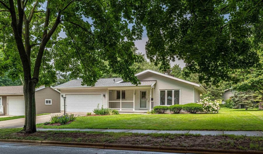 518 Topaz Ln, Madison, WI 53714 - 3 Beds, 2 Bath