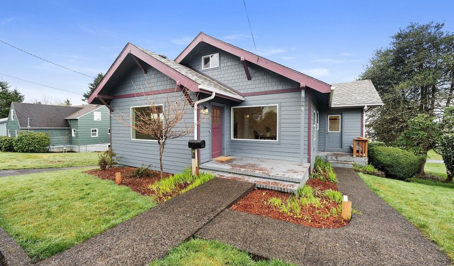 886 FLORENCE Ave, Astoria, OR 97103 - 3 Beds, 1 Bath