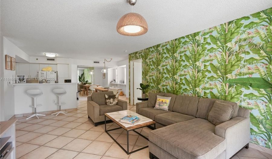19555 E Country Club Dr 8502, Aventura, FL 33180 - 3 Beds, 2 Bath
