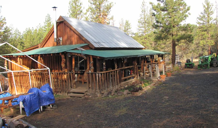 9046 Warbler Dr, Bonanza, OR 97623 - 2 Beds, 2 Bath