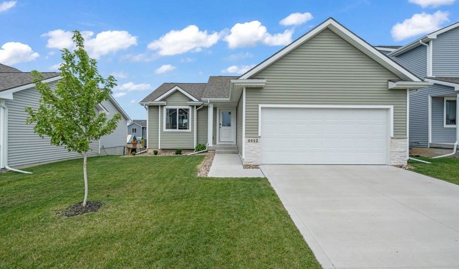 4412 NW 12th St, Ankeny, IA 50023 - 3 Beds, 2 Bath