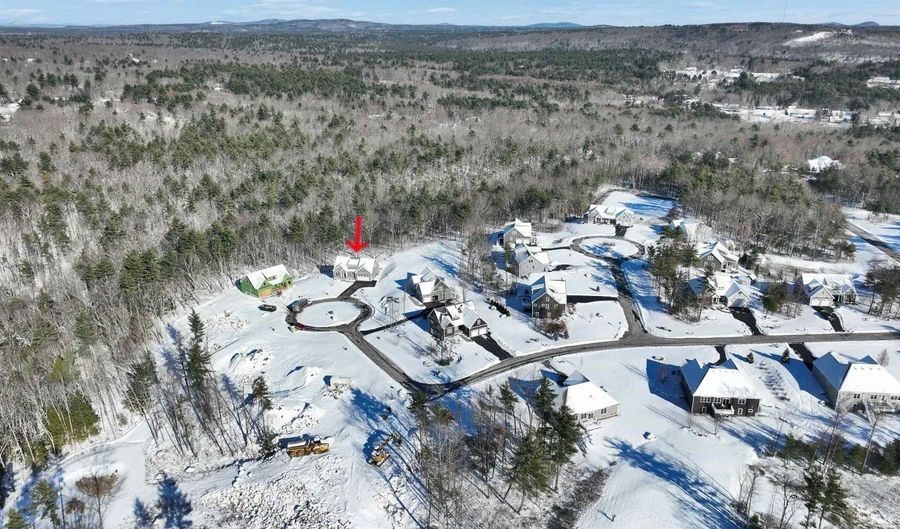 14 Overlook Cir, Auburn, NH 03032 - 3 Beds, 3 Bath