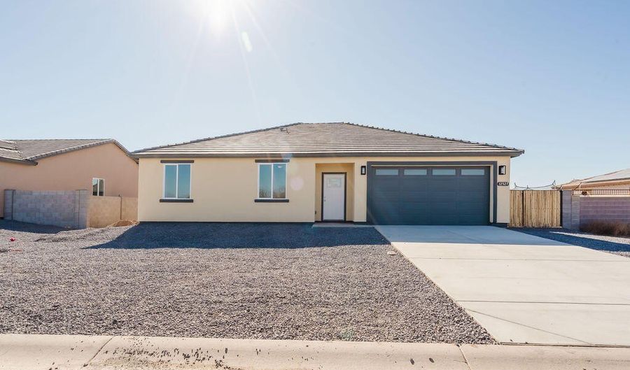 12527 W JENERO Dr, Arizona City, AZ 85123 - 3 Beds, 2 Bath