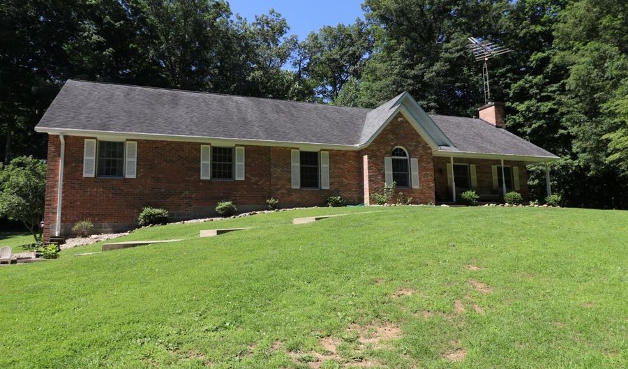 1287 Lovers Rd, Batesville, IN 47006 - 4 Beds, 4 Bath