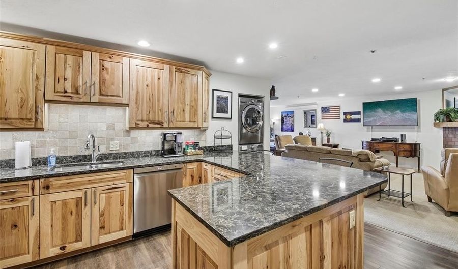 305 S Park Ave 303, Breckenridge, CO 80424 - 2 Beds, 2 Bath