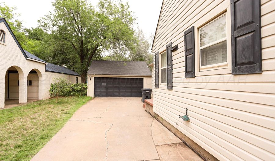 307 SUNSET Ter, Amarillo, TX 79106 - 3 Beds, 2 Bath