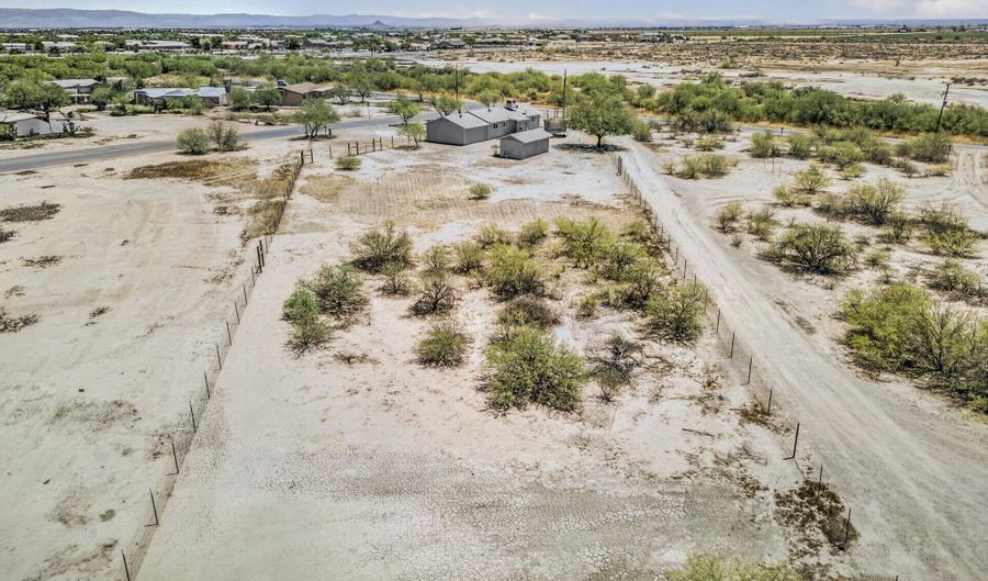 6399 N LAKE SHORE Dr, Casa Grande, AZ 85194 - 4 Beds, 2 Bath