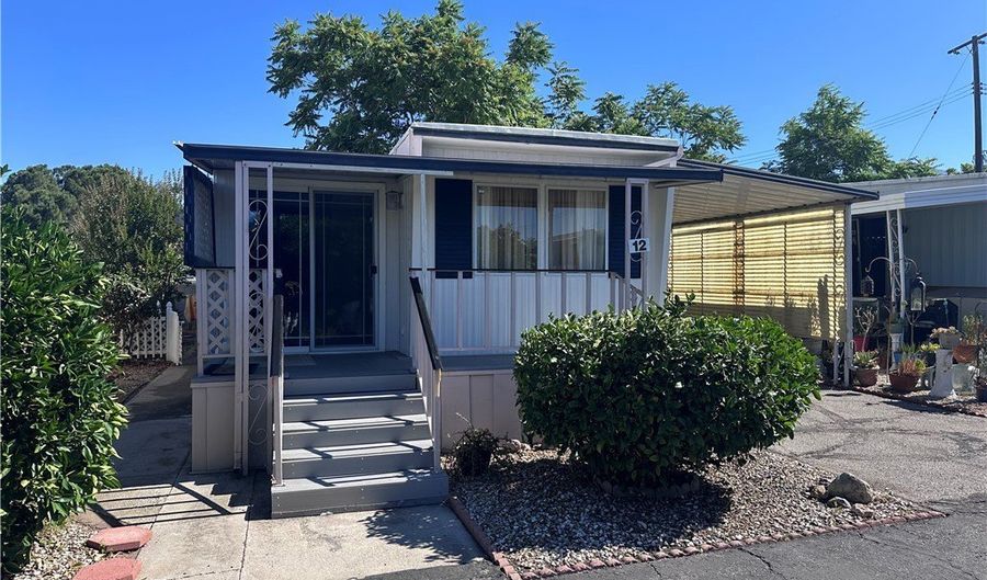 12830 6th St 12, Yucaipa, CA 92399 - 1 Beds, 1 Bath