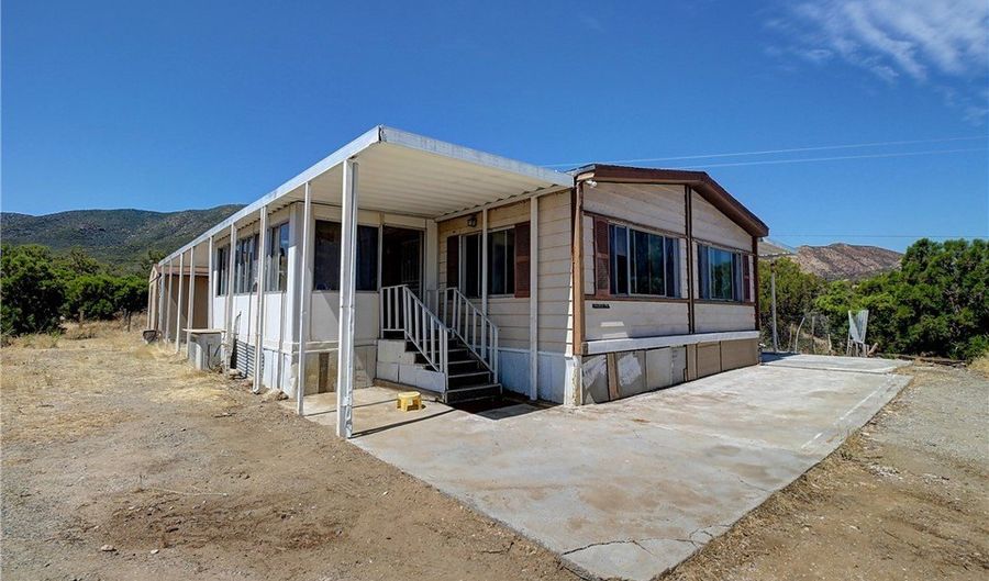 58525 La Colina Ln, Anza, CA 92539 - 2 Beds, 2 Bath