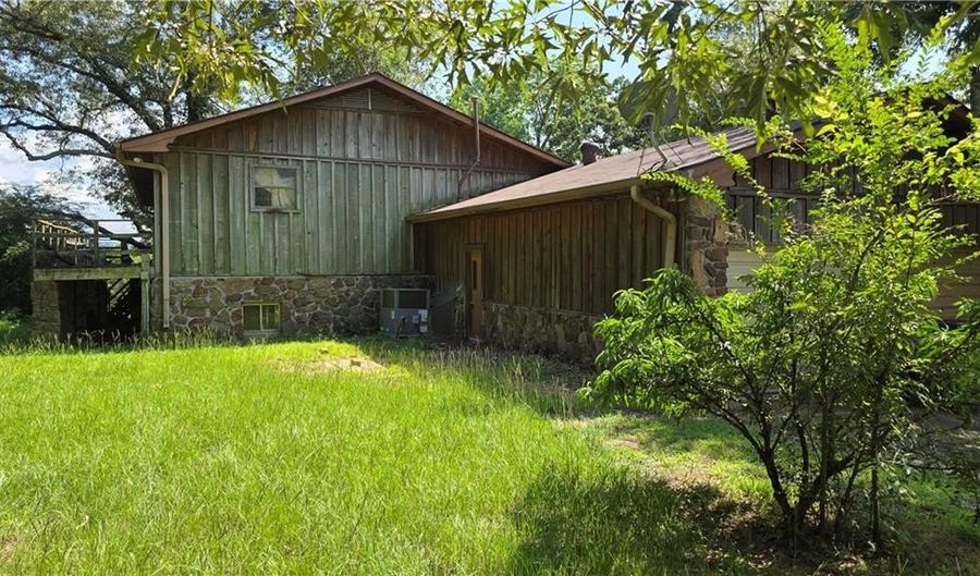 1002 Avenue 6, Atkins, AR 72823 - 4 Beds, 4 Bath