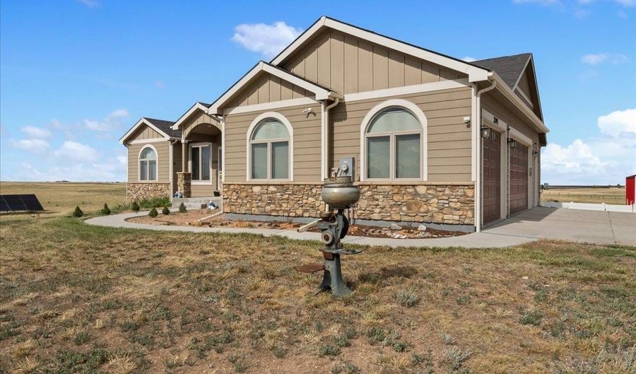 2091 LACY Dr, Cheyenne, WY 82009 - 4 Beds, 3 Bath