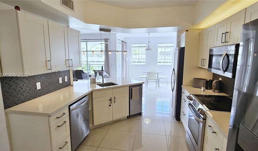 3135 NE 184th St 2104, Aventura, FL 33160 - 2 Beds, 2 Bath