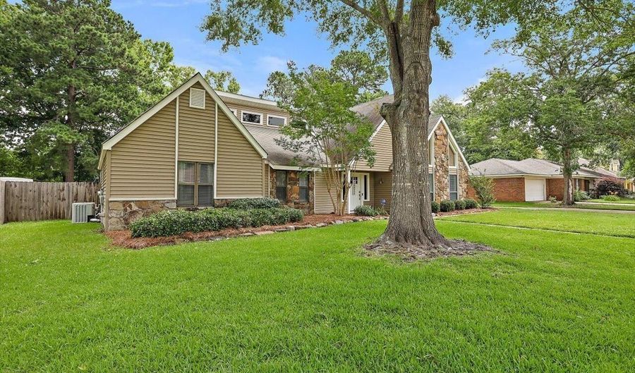 146 Westlake Dr, Brandon, MS 39047 - 4 Beds, 2 Bath