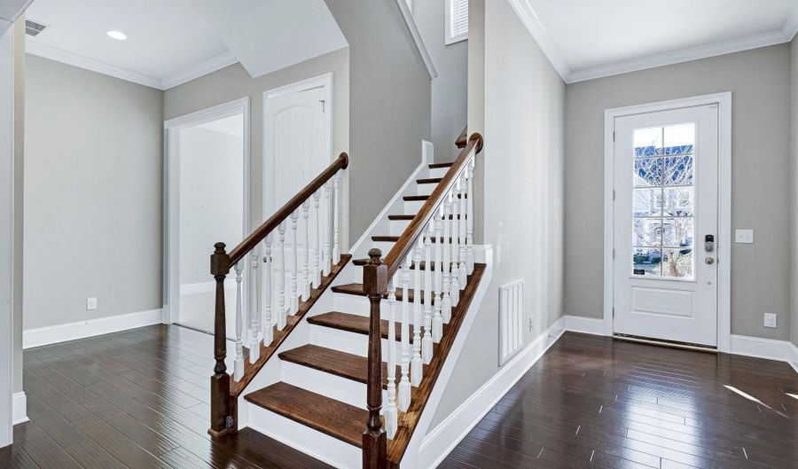 212 Mystic Pine Pl, Apex, NC 27539 - 5 Beds, 4 Bath