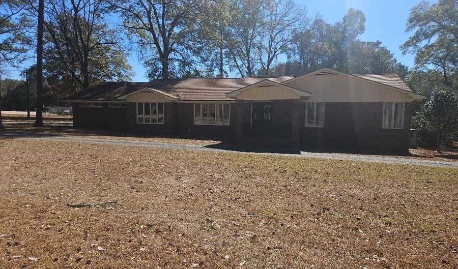 1019 Prestwood Bridge Rd, Andalusia, AL 36421 - 3 Beds, 3 Bath