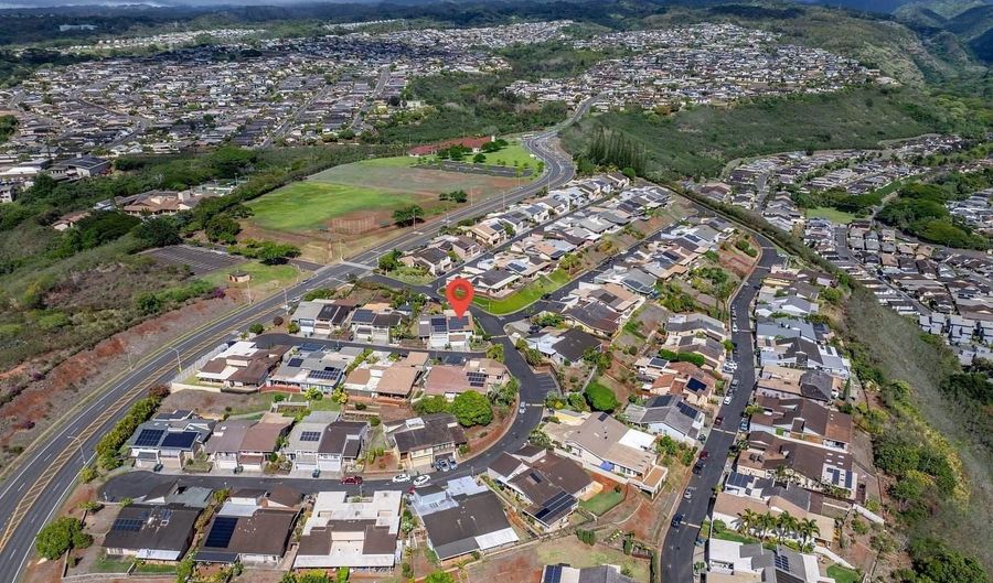 98-524 Lulu Pl #84, Aiea, HI 96701 - 3 Beds, 2 Bath