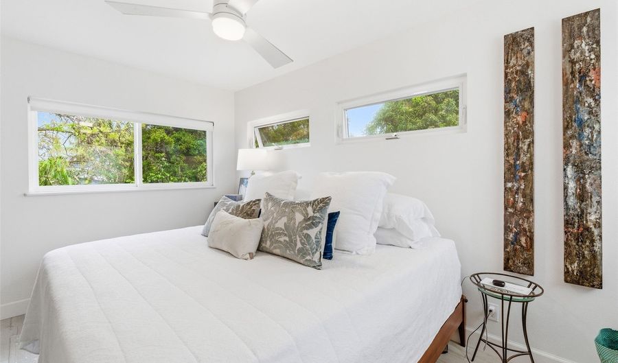 531 Kaiemi St, Kailua, HI 96734 - 5 Beds, 3 Bath