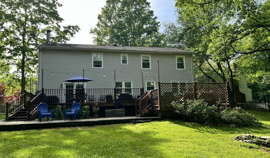 19 Stanley Ln, Middletown, NJ 07748 - 4 Beds, 3 Bath