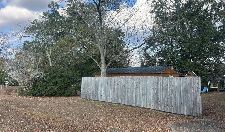 201 Bruner St, Ashford, AL 36312 - 3 Beds, 2 Bath