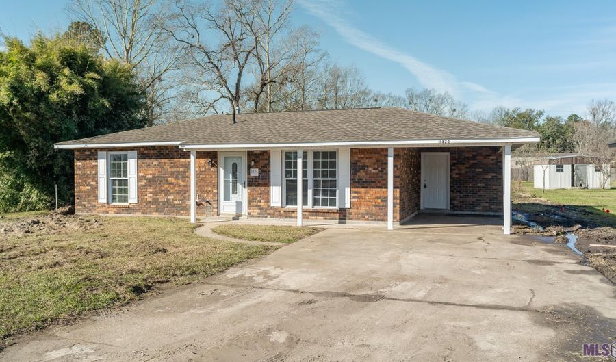 11473 LA HWY 431, St. Amant, LA 70774 - 3 Beds, 2 Bath