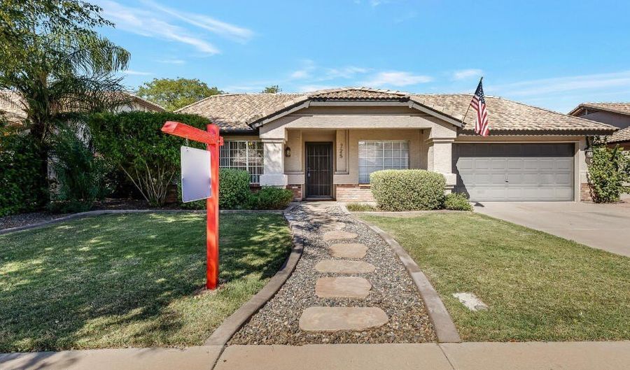 725 S Cheri Lynn Dr, Chandler, AZ 85225 - 3 Beds, 2 Bath
