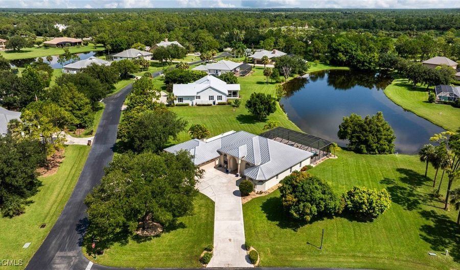18190 Riverwind Dr, Alva, FL 33920 - 3 Beds, 4 Bath
