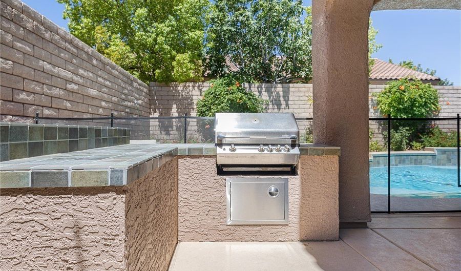 816 Colina Alta Pl, Las Vegas, NV 89138 - 4 Beds, 3 Bath