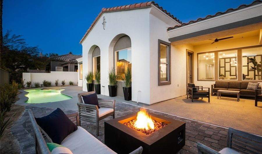 2813 Red Springs Dr, Las Vegas, NV 89135 - 3 Beds, 4 Bath