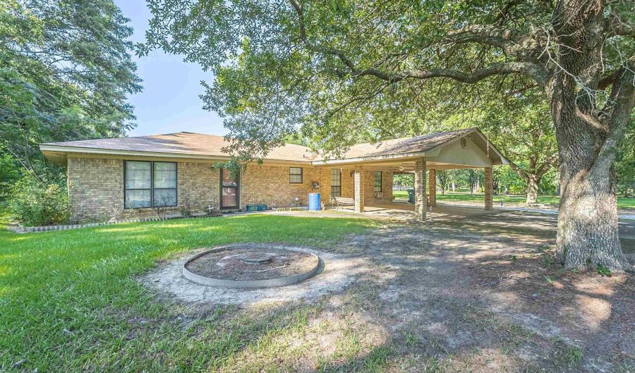 6065 OSBORN Rd, Bastrop, LA 71220 - 3 Beds, 2 Bath