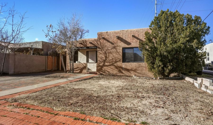 815 Girard Blvd NE, Albuquerque, NM 87106 - 4 Beds, 2 Bath
