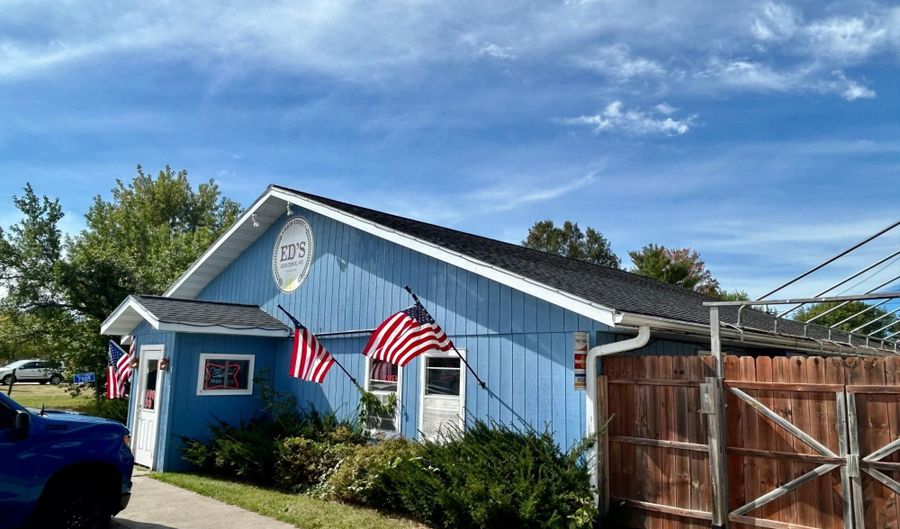 7909 MAIN St, Argonne, WI 54511 - 0 Beds, 2 Bath