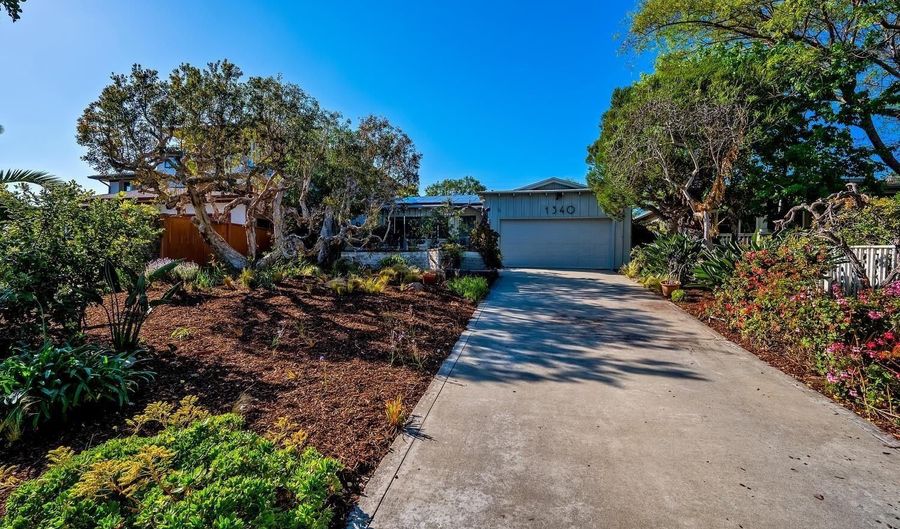 1340 Loring St, San Diego, CA 92109 - 3 Beds, 2 Bath