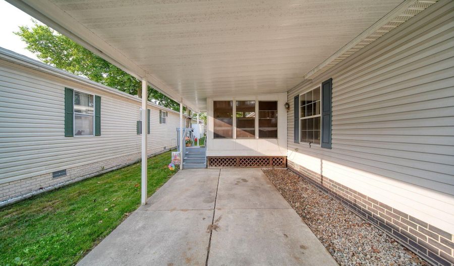 510 Missouri River Ct, Adrian, MI 49221 - 3 Beds, 2 Bath