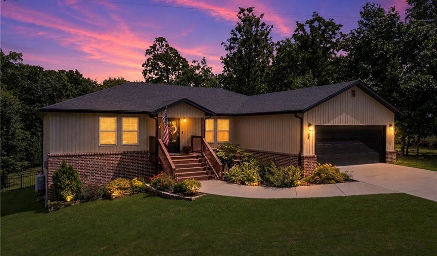4 Callander Ln, Bella Vista, AR 72715 - 3 Beds, 2 Bath